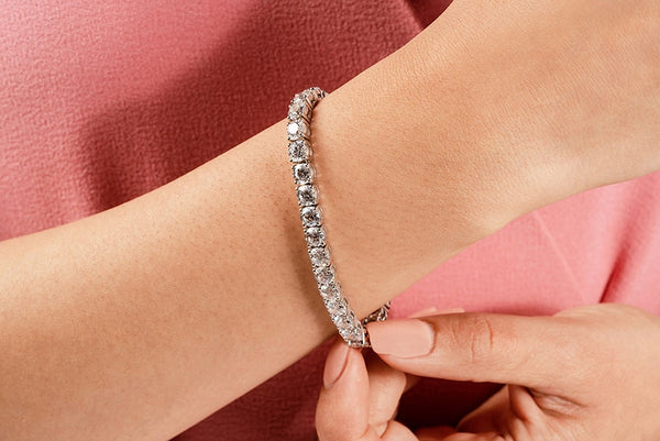 4.00 Carat Tennis Bracelet Regular Price $3650.00  SALE PRICE $2499.00